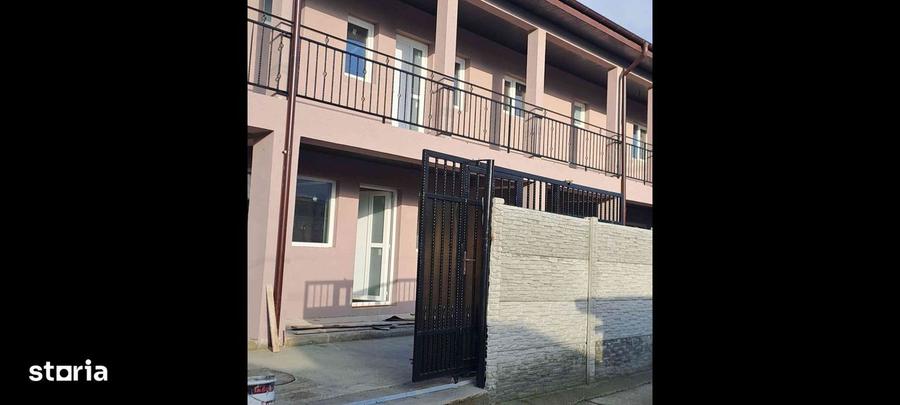 Vand apartament situat in cladire tip vila - 1