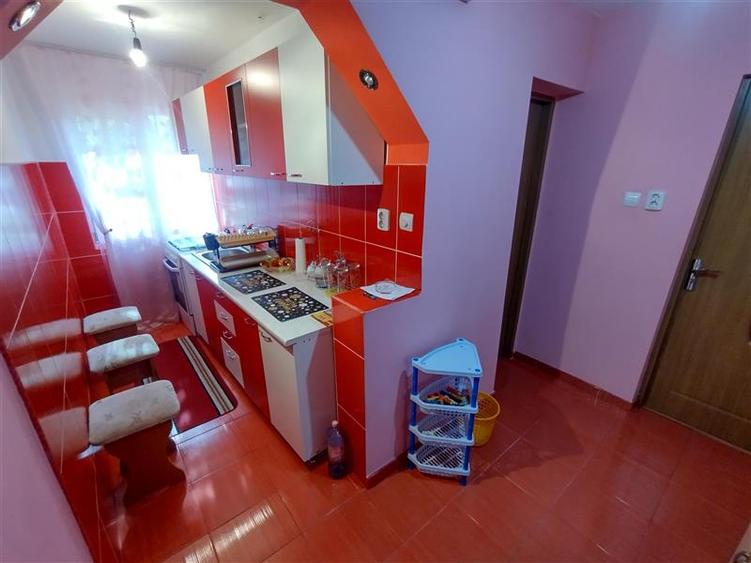Apartament cu 2 camere nedecomandat, mobilat în Vest