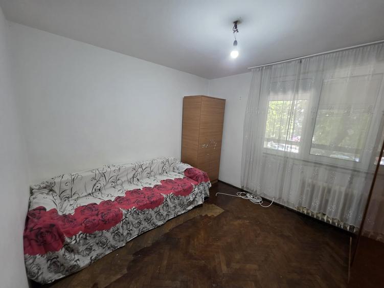 Apartament cu 2 camere semidecomandat, mobilat în Berceni