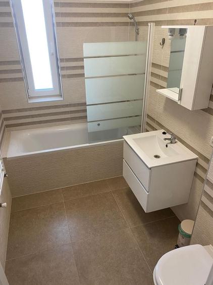 Apartament cu 2 camere semidecomandat, mobilat în Giroc