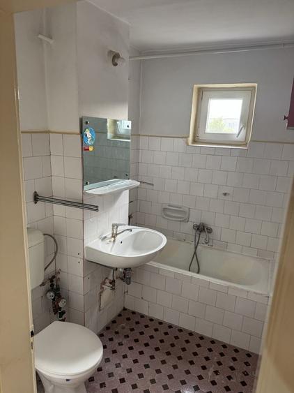 Apartament cu 3 camere decomandat în Ultracentral