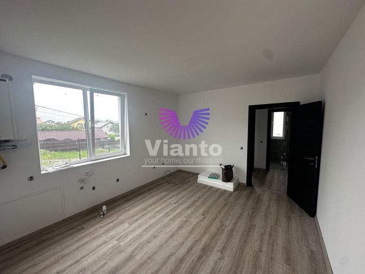 Duplex cu 5 camere cu Canalizare în Exterior Vest