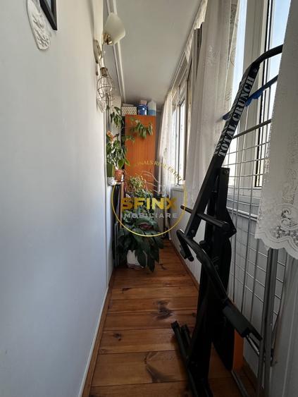 Apartament cu 3 camere decomandat în Decebal