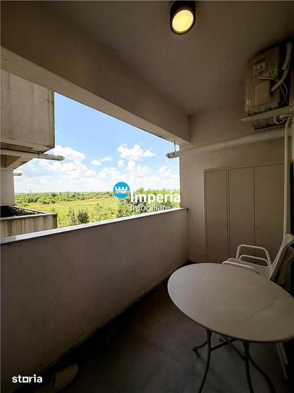 Studio de vanzare, supr 34mp, zona Podul de Fier - Complex Roua - 1