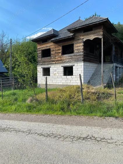 Casa spatioasa pe 2 nivele SACEL, Maramures 182m2 utili - 9