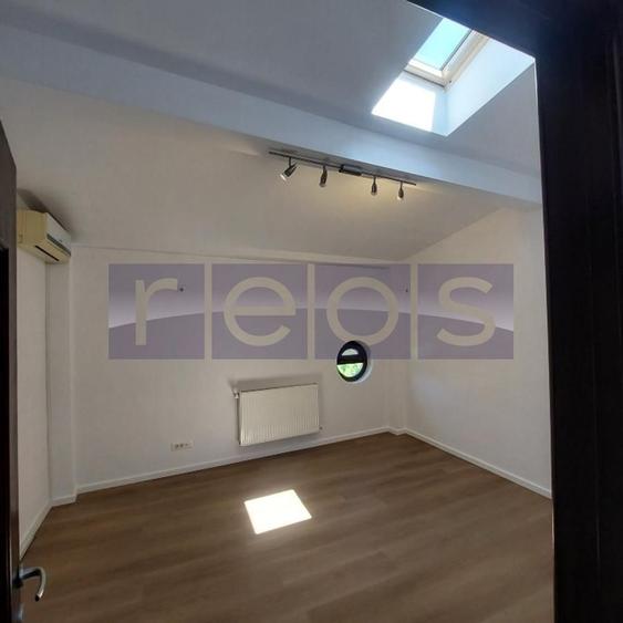 Apartament cu 5 camere decomandat în Kiseleff