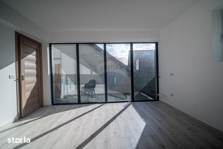 Casă cu 3 camere cu Teren 107 Mp în Central