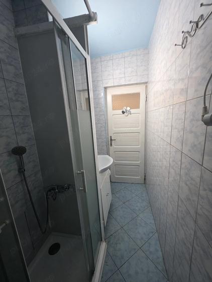 Apartament cu 4 camere nedecomandat în Central