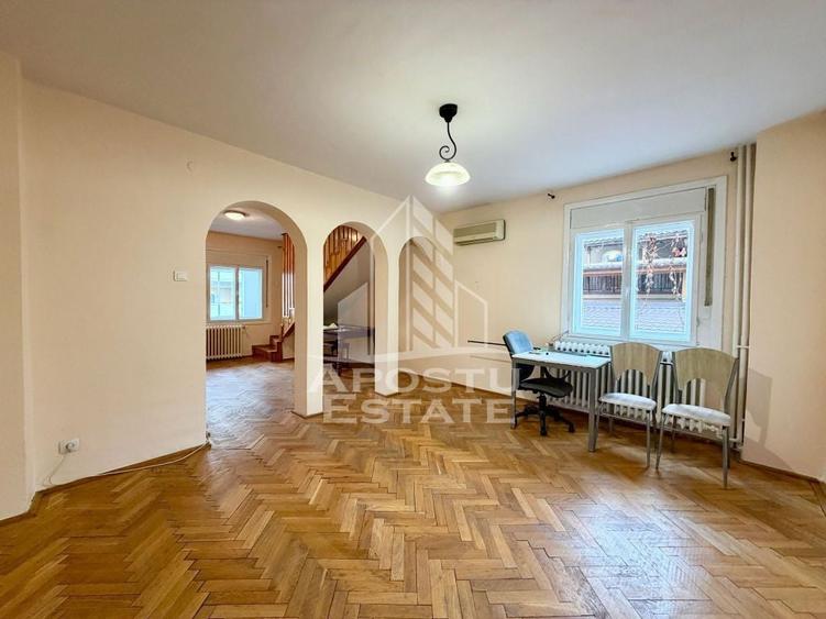 Apartament cu 4 camere la casa, centrala proprie, Olimpia... - 3