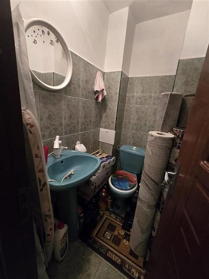 Apartament cu 4 camere decomandat, mobilat în Exterior Est