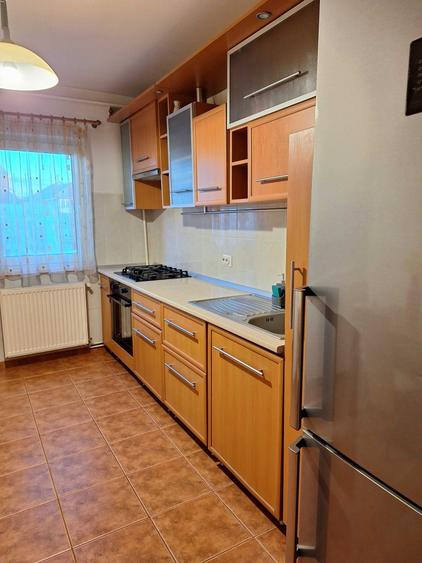 Apartament cu 4 camere decomandat în Ștrand