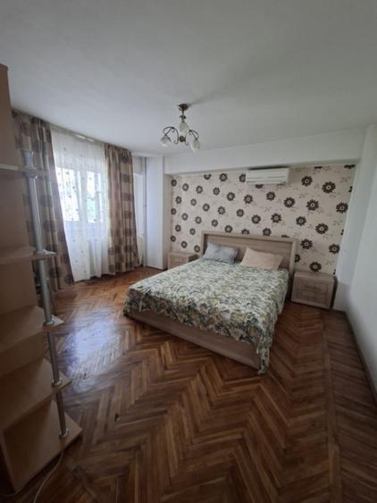 Apartament cu 2 camere decomandat în Sud