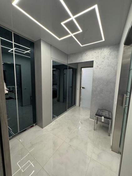 Apartament cu 2 camere decomandat în Micro 21