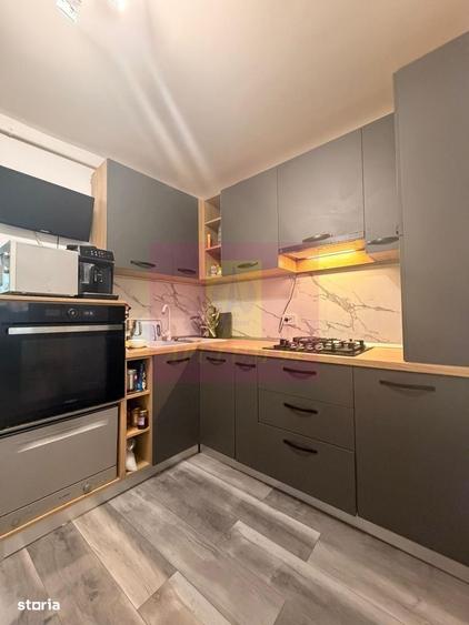 Apartament cu 3 camere decomandat, mobilat în Central