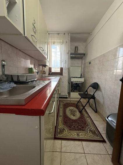 Apartament cu 2 camere semidecomandat în Obor
