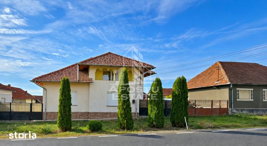 Casă cu 4 camere cu Teren 1260 Mp în Buteni