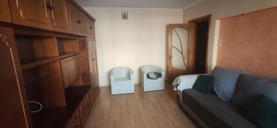 Apartament cu 2 camere decomandat în Vărsătura