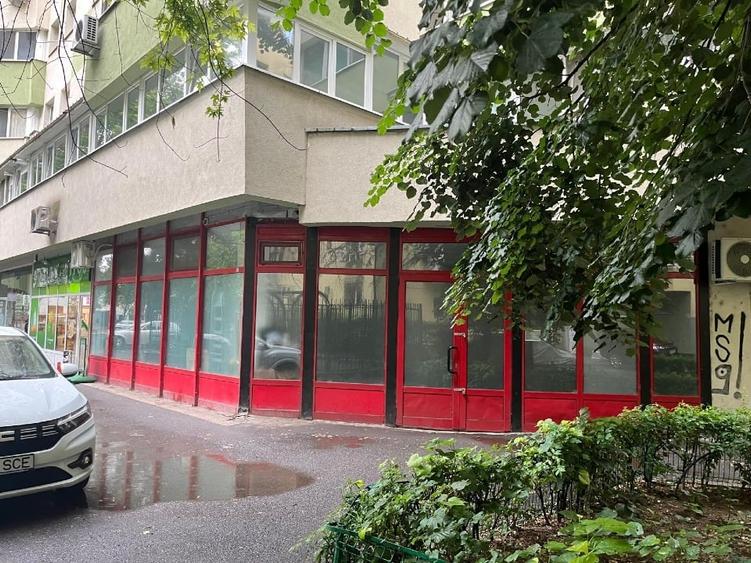 Spațiu comercial, de 120 mp, în Vatra Luminoasă
