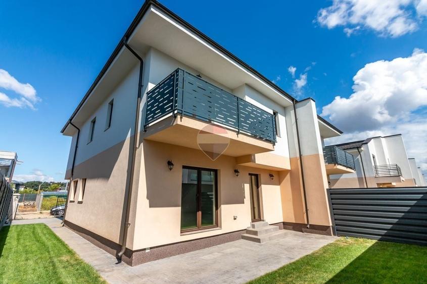 Duplex cu 4 camere cu Teren 180 Mp în Corbeanca