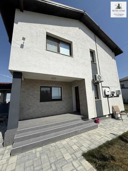 Casă cu 4 camere în Ghionea