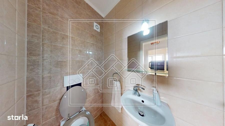 Apartament cu 3 camere, 2 bai si balcon Avangarden - 13