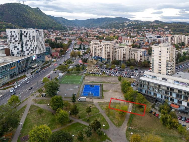 Teren Construcții intravilan de 420 mp, în Centrul Civic