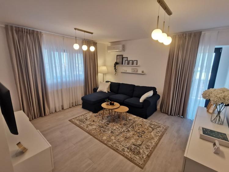Apartament cu 2 camere decomandat, mobilat în Industriilor