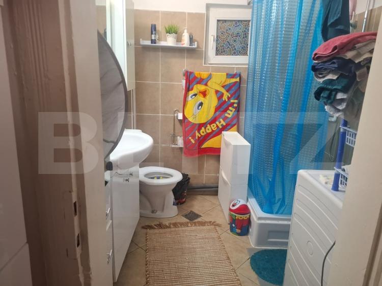 Casă individuală cu 3 camere cu Canalizare în Titu