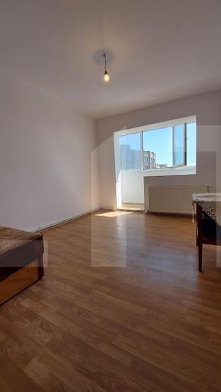Apartament cu 3 camere decomandat, mobilat în Gării