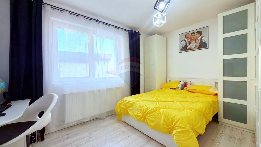 Vila 4 camere | Teren 251 mp | 2 parcari | 10 min Metrou - 29