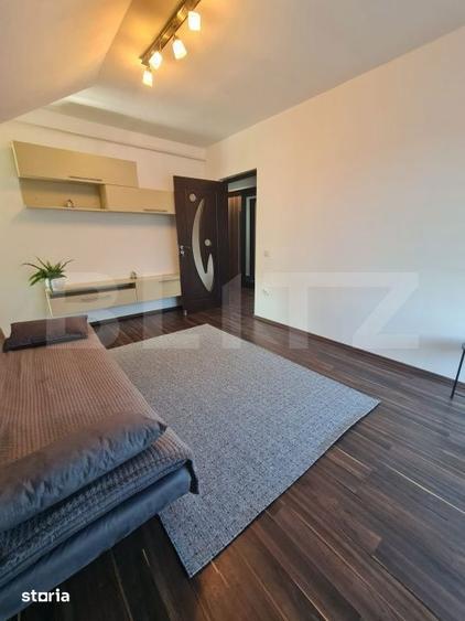 Se inchiriaza apartament cu 2 camere, recent renovat, parcare, zona Fl - 4