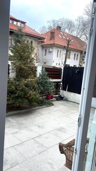 Birou zona  centrala - gradina proprie - 10