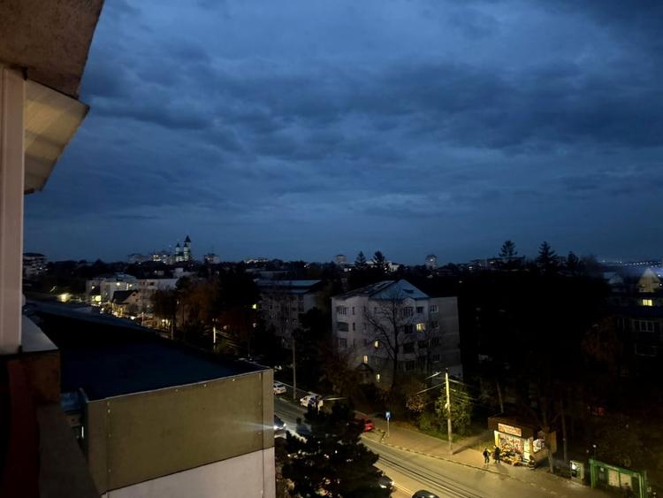 Vanzare apartament  G. Enescu 3 camere, 2 bai, balcon 12 mp, vedere panoramica - 13