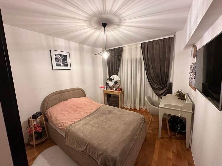 Apartament  de vanzare 4 camere Mosilor - 5