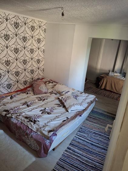 Casă cu 4 camere în Potlogi