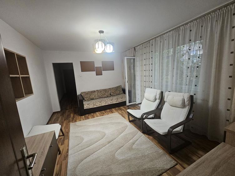 Apartament 3 camere de inchiriat - 1