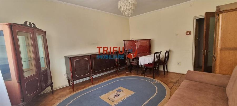 Apartament 3 camere de vanzare in Centru etaj 2 - 1