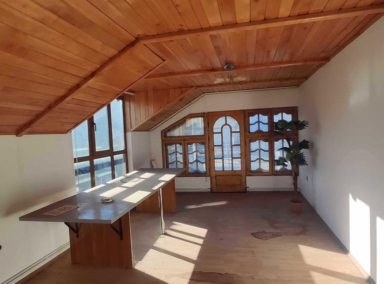 Casa si teren de vanzare Dambovita - 1