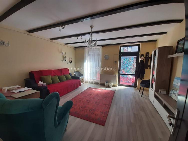 Studio la casă