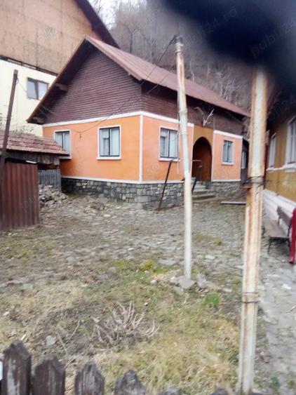 De vanzare doua case - 4