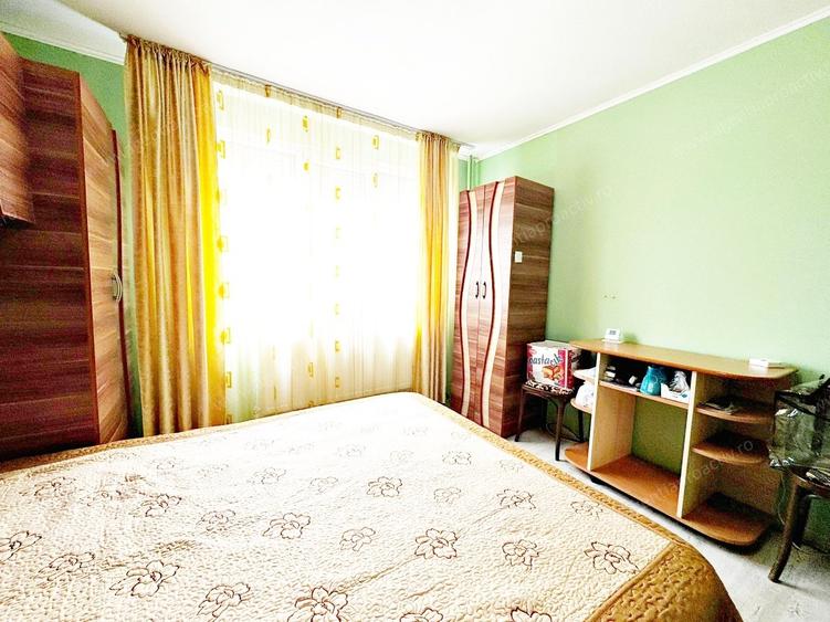 Apartament cu 3 camere decomandat, situat la etajul 7, in Micro 20. - 4