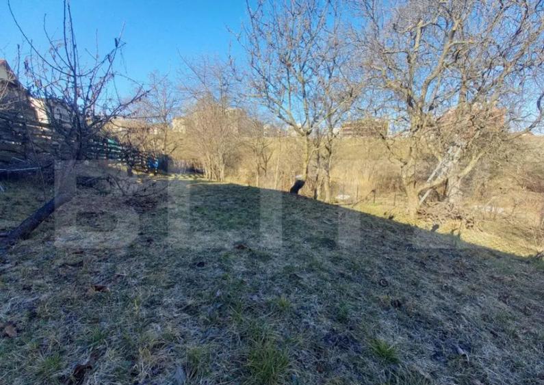 Teren 560mp in autorizare casa individuala 158 mp , cart AN - 2