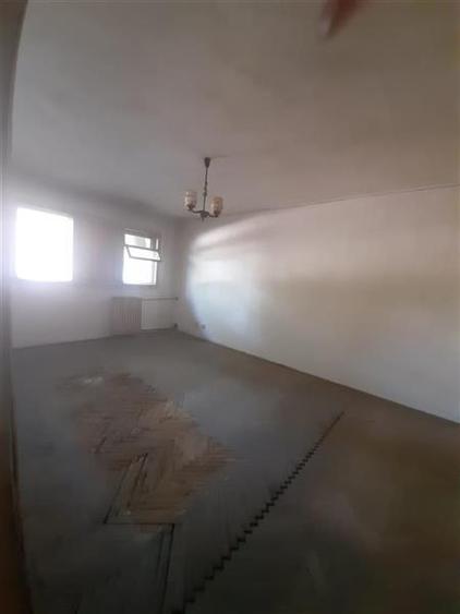 Garsoniera de vanzare zona Bulevardul Bucuresti - 1