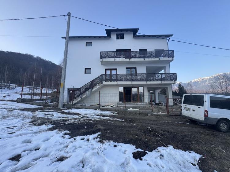 Vand casa cu 4 nivele - 2