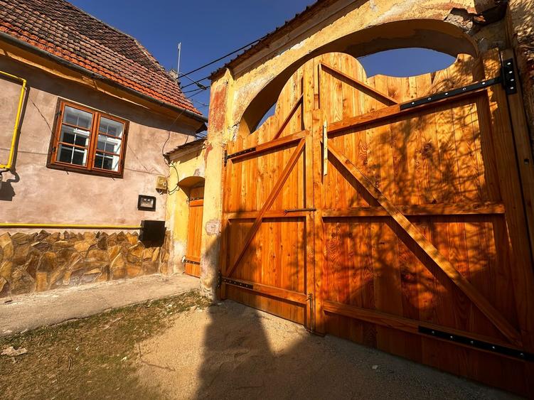 Inchiriez Casa-Vila in Jud. Brasov, Loc Cristian Muncitori ! - 7