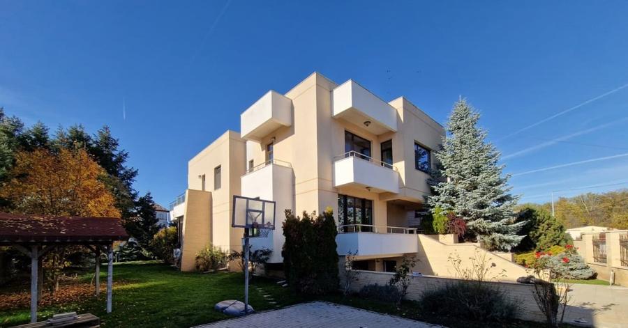 De vanzare! Vila (D+P+1E+2R) cu terasa panoramica in Mogosoaia - 1
