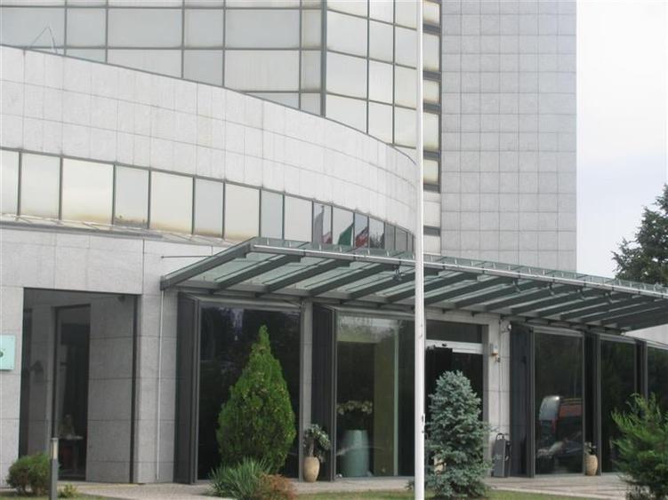 Inchiriere Spatii Comerciale de la 37 mp - 10