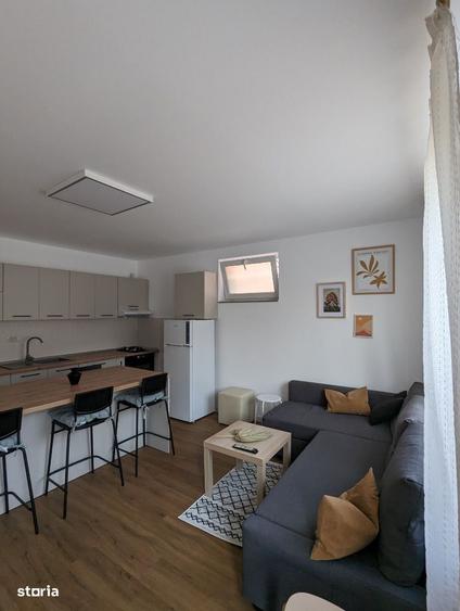 Casa spatioasa, zona linistita - 6