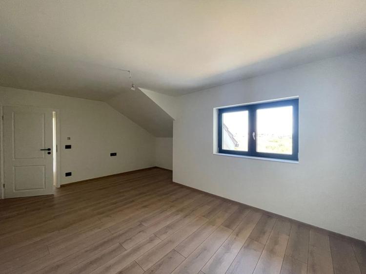 Duplex 6 camere 400mp teren Mosnita Noua - 18