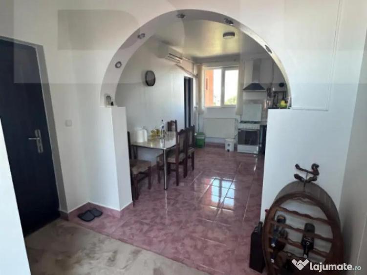 Vand apartament in cartier de case - 9